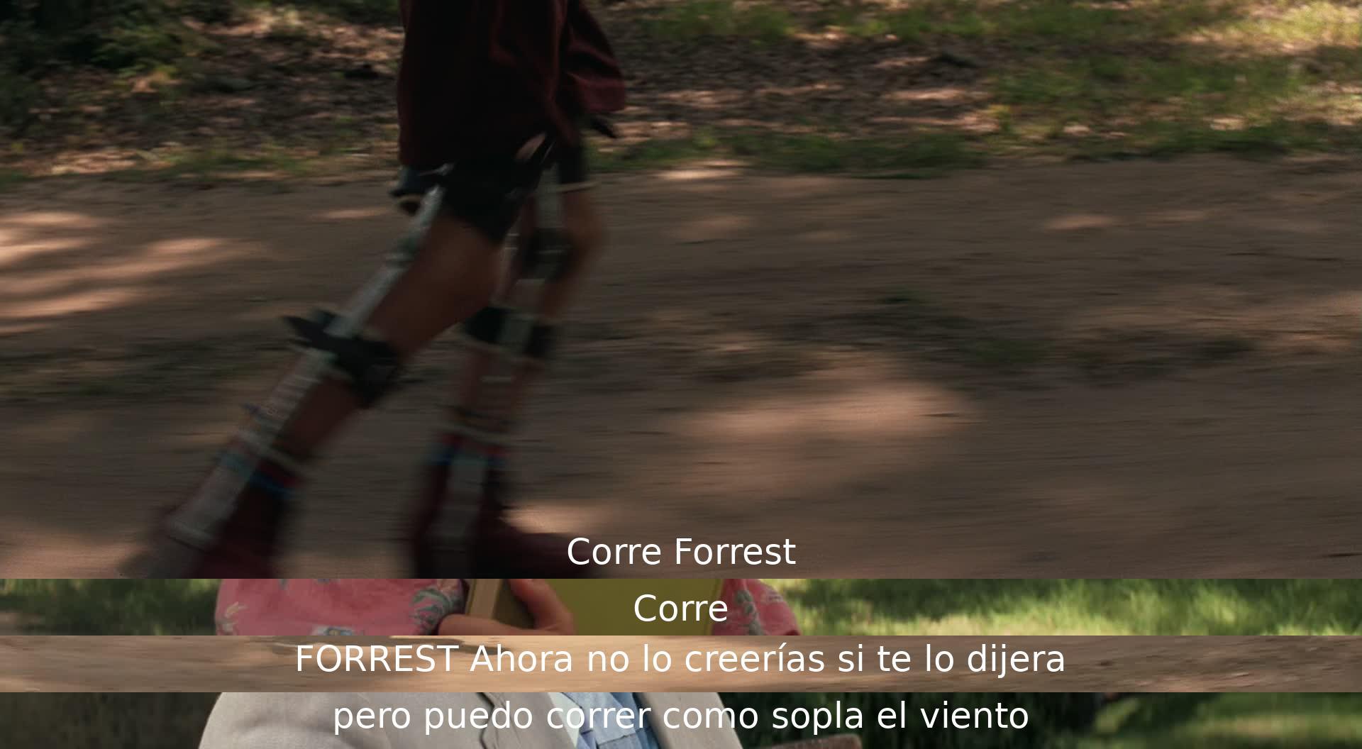 Un personaje llamado Forrest es alentado a correr rápidamente por otro. Forrest revela que puede correr muy rápido, aunque la persona no lo creería si se lo contara.