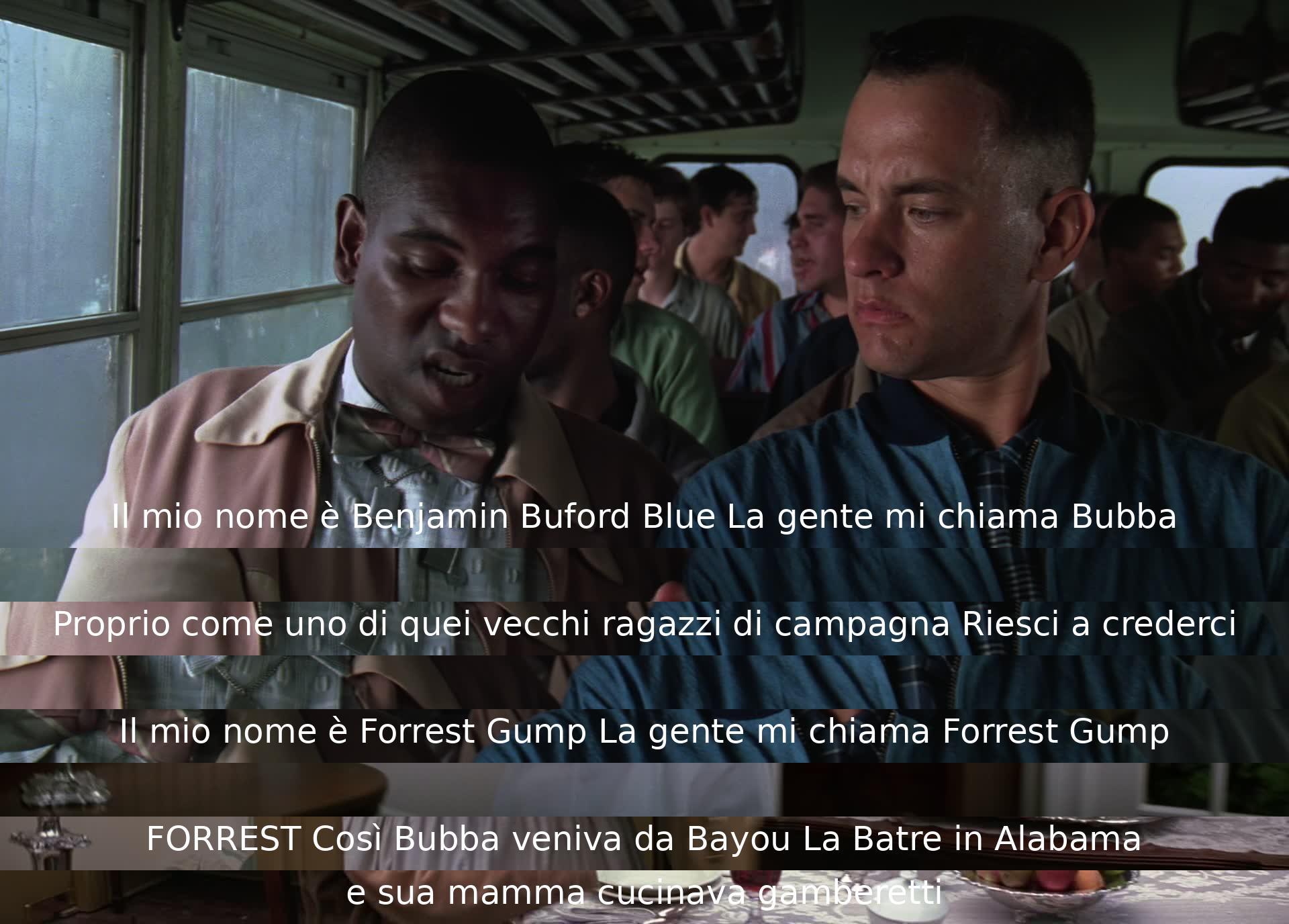 Bubba e Forrest si presentano e parlano delle loro origini, con Bubba proveniente da Bayou La Batre, Alabama, nota per il suo gamberetti.