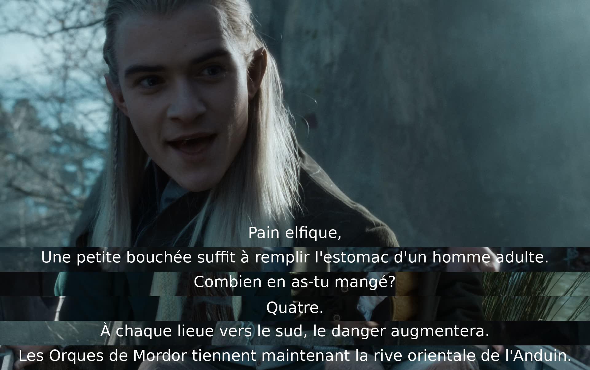 Des elfes discutent de la nourriture elfique qui remplit l'estomac rapidement. Ils ont mangé quatre bouchées. Ils préviennent que le danger augmente vers le sud avec les Orques tenant la rive orientale de l'Anduin.