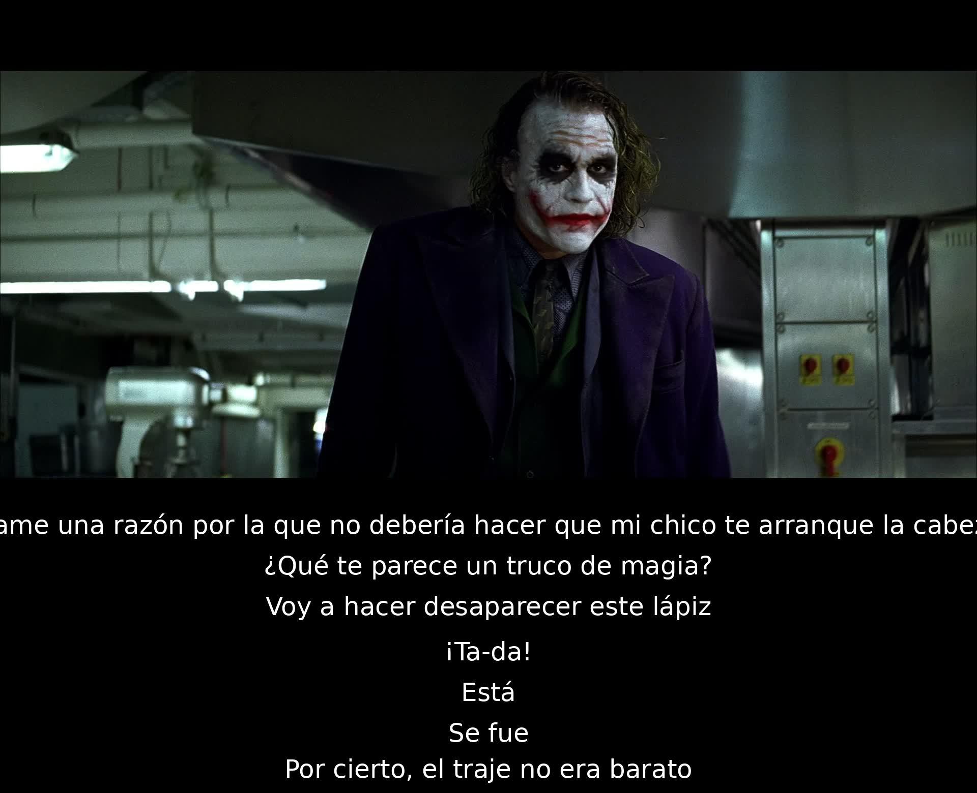 Un personaje amenaza a otro con violencia, pero el segundo responde con un truco de magia para desviar la atención. Logra impresionar al primero con su destreza, dejando claro que no subestimen su habilidad. También menciona el alto costo de su traje.