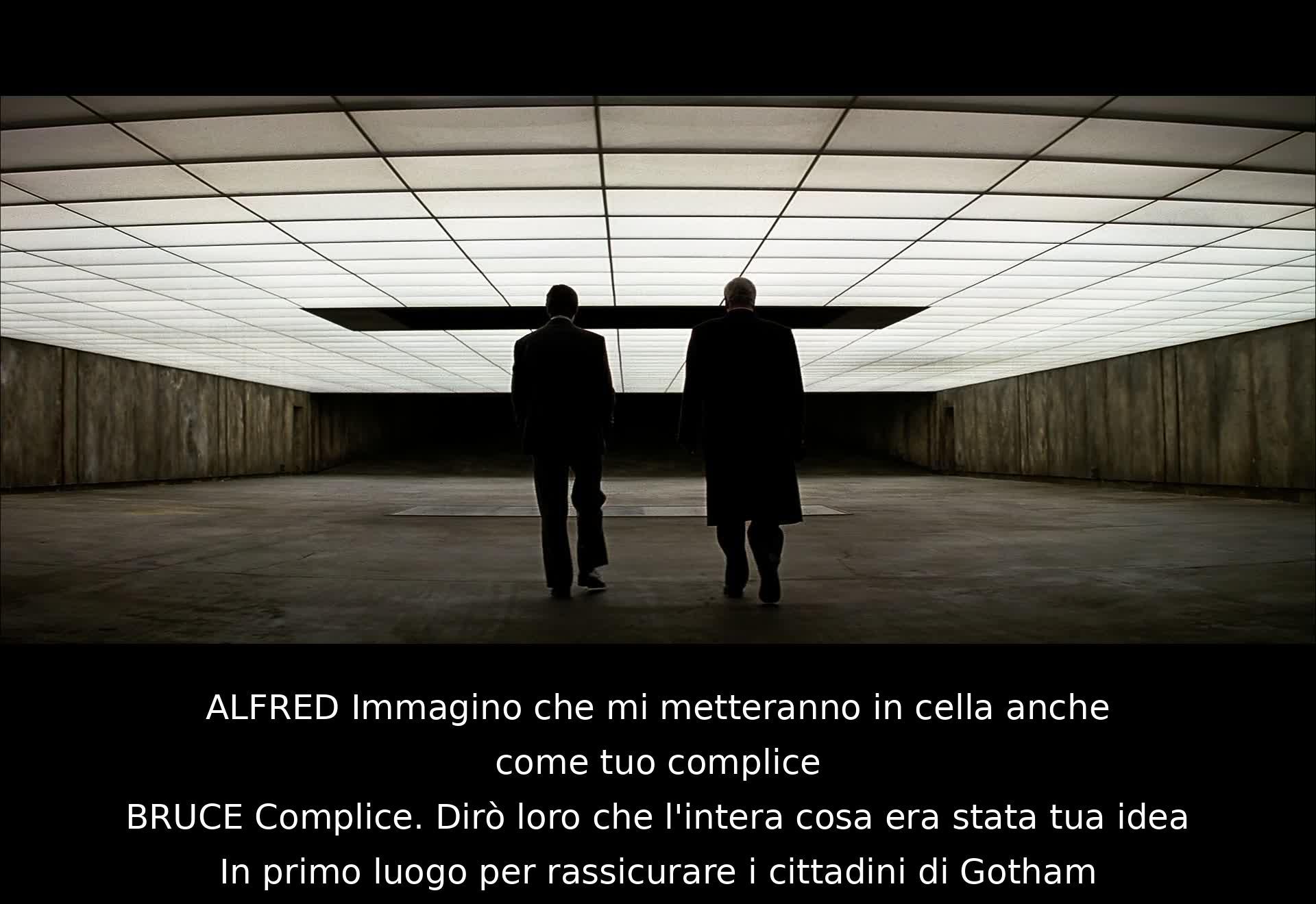 Alfred esprime preoccupazione di essere considerato complice, ma Bruce scherza dicendo che incolperà lui. Bruce tiene una conferenza stampa per rassicurare i cittadini di Gotham, ma dettagli e motivo non sono specificati.