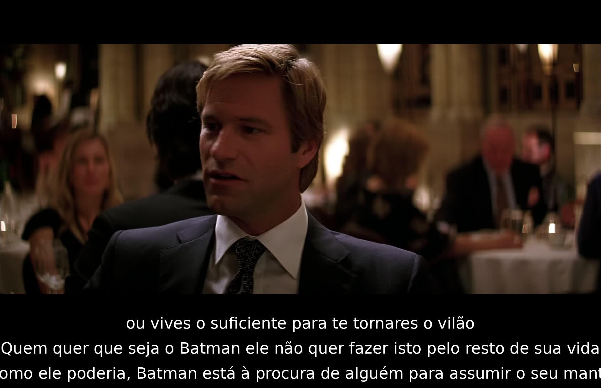 Um personagem adverte que viver o bastante leva ao vilão. O Batman não pode continuar para sempre e procura alguém para sucedê-lo em seu papel.